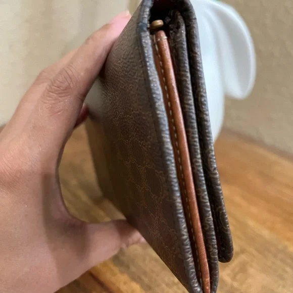 CELINE MACADAM LONG BIFOLD WALLET - Picture 4 of 14